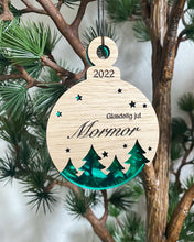 Indlæs billede til gallerivisning Julekugle træ+akryl m. valgfri tekst