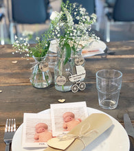 Indlæs billede til gallerivisning Borddekoration - Barnevogn m. gravering