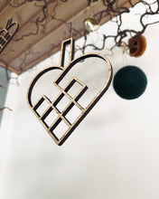 Indlæs billede til gallerivisning Julehjerter - Udskåret