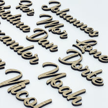 Indlæs billede til gallerivisning Bordkort - Udskåret navn