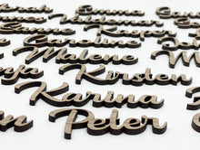 Indlæs billede til gallerivisning Bordkort - Udskåret navn
